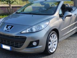 Grigio Usata 2011 Peugeot 207 CC Cabrio | 7500 € (Cara)