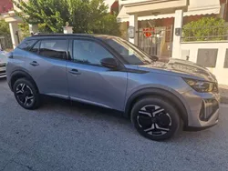 Argento Usata 2023 Peugeot 2008 GT SUV | 23.500 € (Buon prezzo)