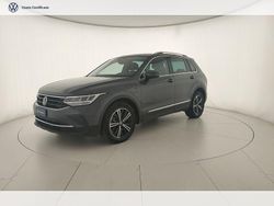 Grigio Usata 2021 VW Tiguan Life SUV | 23.900 € (Buon prezzo)