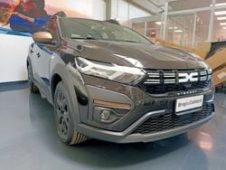 Nero Usata 2024 Dacia Sandero Extreme Due volumi | 17.500 € (Cara)