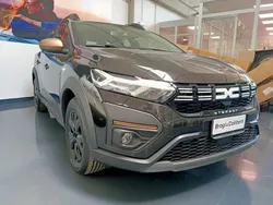 Nero Nuova 2024 Dacia Sandero Extreme Due volumi | 18.300 € (Cara)