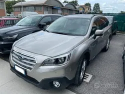 Beige Usata 2017 Subaru Outback Style SUV | 13.900 € (Buon prezzo)