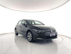 Grigio Usata 2021 VW Golf VIII Style Tre volumi | 22.990 € (Buon prezzo)