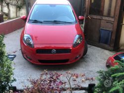 Rosso Usata 2006 Fiat Grande Punto Due volumi | 4000 €
