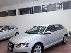 Grigio Usata 2010 Audi A3 Ambition Tre volumi | 5500 € (Buon prezzo)
