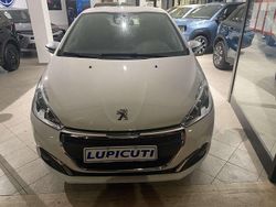 Bianca Usata 2019 Peugeot 208 Signature Sky Due volumi | 9950 € (Super prezzo)