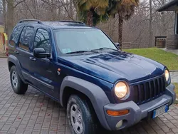 Usata 2003 Jeep Cherokee SUV | 4400 € (Ottimo prezzo)