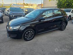 Nero Usata 2011 VW Polo Comfortline Tre volumi | 4299 € (Buon prezzo)
