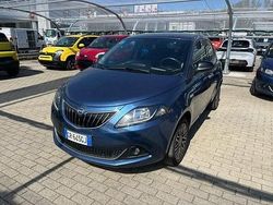 Blu Usata 2023 Lancia Ypsilon Gold Due volumi | 11.990 € (Buon prezzo)