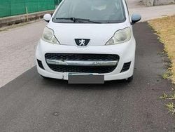 Usata 2010 Peugeot 107 Allure Due volumi | 1900 € (Ottimo prezzo)