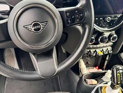 Argento Usata 2021 Mini Cooper SE Essential Due volumi | 17.900 € (Buon prezzo)
