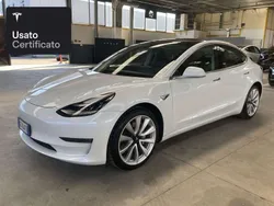 Pearl white multicoat Usata 2020 Tesla Model 3 Long Range Tre volumi | 28.000 € (Buon prezzo)