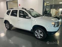 Bianco Usata 2017 Dacia Duster Lauréate SUV | 6490 € (Buon prezzo)