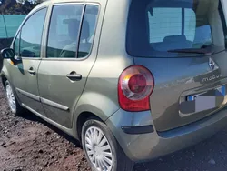 Usata 2006 Renault Modus Monovolume | 3000 € (Buon prezzo)