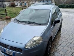Usata 2007 Fiat Grande Punto Due volumi | 2300 € (Buon prezzo)