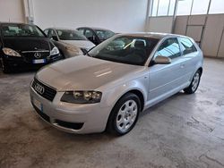 Argento Usata 2003 Audi A3 Ambition Tre volumi | 3800 € (Buon prezzo)