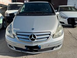 Grigio Usata 2007 Mercedes B200 Monovolume | 1999 € (Buon prezzo)