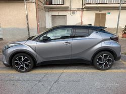 Grigio Usata 2017 Toyota C-HR Style SUV | 17.900 € (Buon prezzo)