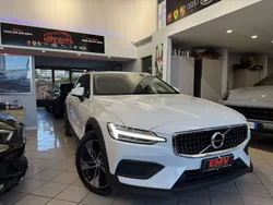 Bianco Usata 2022 Volvo V60 CC Ultimate Station wagon | 34.900 € (Buon prezzo)