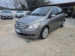 Grigio Usata 2007 Mercedes B200 Monovolume | 3200 € (Buon prezzo)