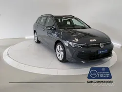 Grigio scuro Usata 2024 VW Golf VIII Life Station wagon | 27.800 € (Buon prezzo)