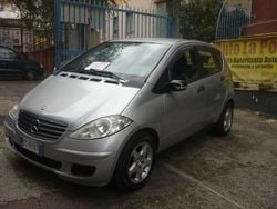 Argento Usata 2005 Mercedes A160 Elegance Monovolume | 2090 € (Buon prezzo)
