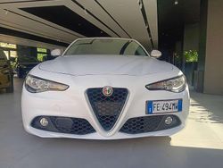 Bianco Usata 2016 Alfa Romeo Giulia Super Tre volumi | 16.500 € (Cara)
