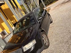 Nero Usata 2004 Audi A4 Station wagon | 1200 € (Buon prezzo)