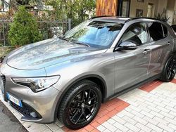Usata 2019 Alfa Romeo Stelvio Tech Edition SUV | 25.000 € (Cara)