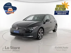 Nero perla Usata 2021 VW Golf VIII Style Tre volumi | 21.950 € (Buon prezzo)