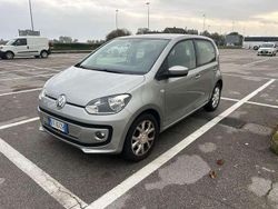 Usata 2014 VW up! move up! Due volumi | 4800 € (Buon prezzo)