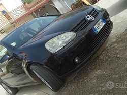 Nero Usata 2008 VW Golf V Tre volumi | 3000 € (Buon prezzo)