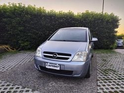 Usata 2006 Opel Meriva Cosmo Monovolume | 1990 € (Buon prezzo)