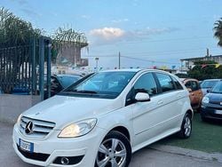 Bianco Usata 2011 Mercedes B200 Premium Monovolume | 2999 € (Ottimo prezzo)