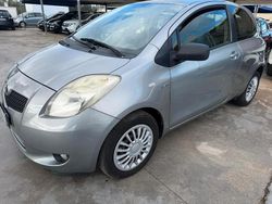 Argento Usata 2008 Toyota Yaris Sol Tre volumi | 3300 € (Ottimo prezzo)