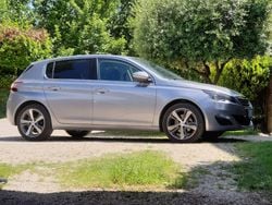 Grigio Usata 2017 Peugeot 308 Allure Tre volumi | 14.000 € (Molto cara)