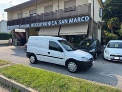 Bianco Usata 2007 Opel Combo Club Monovolume | 5900 € (Molto cara)