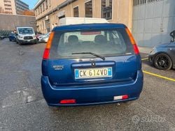 Usata 2004 Subaru Justy Due volumi | 4500 €