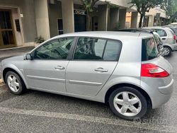 Grigio Usata 2008 Renault Mégane III Tre volumi | 1200 € (Super prezzo)