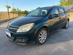 Verde Usata 2004 Opel Astra Cosmo Station wagon | 990 € (Super prezzo)