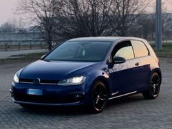 Blu Usata 2013 VW Golf VII Highline Tre volumi | 12.390 € (Molto cara)