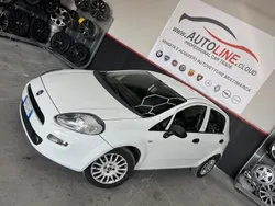 Bianco Usata 2018 Fiat Punto Due volumi | 3390 € (Ottimo prezzo)