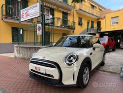 Bianco(met.) Usata 2022 Mini ONE Due volumi | 21.990 € (Cara)