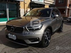 Grigio Usata 2020 Volvo XC40 Inscription SUV | 27.500 € (Buon prezzo)