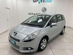 Argento Usata 2013 Peugeot 5008 Active Monovolume | 7650 € (Buon prezzo)