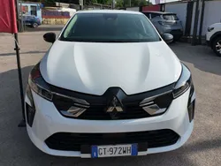 Bianco Usata 2024 Mitsubishi Colt Instyle Tre volumi | 14.700 € (Ottimo prezzo)