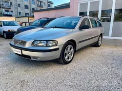 Argento Usata 2004 Volvo V70 Station wagon | 1900 € (Buon prezzo)
