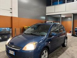Blu Usata 2008 Ford Fiesta Titanium Tre volumi | 2500 € (Ottimo prezzo)