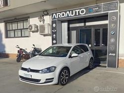 Bianco Usata 2013 VW Golf Tre volumi | 8900 € (Cara)
