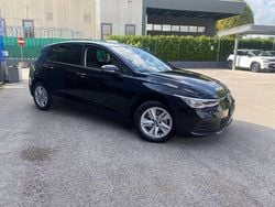 Nero Usata 2022 VW Golf Life Tre volumi | 22.970 € (Buon prezzo)